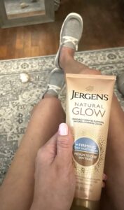 Self-tanning moisturizing lotion