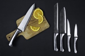 Organizing & Cleaning: Keep Your Knives Safe